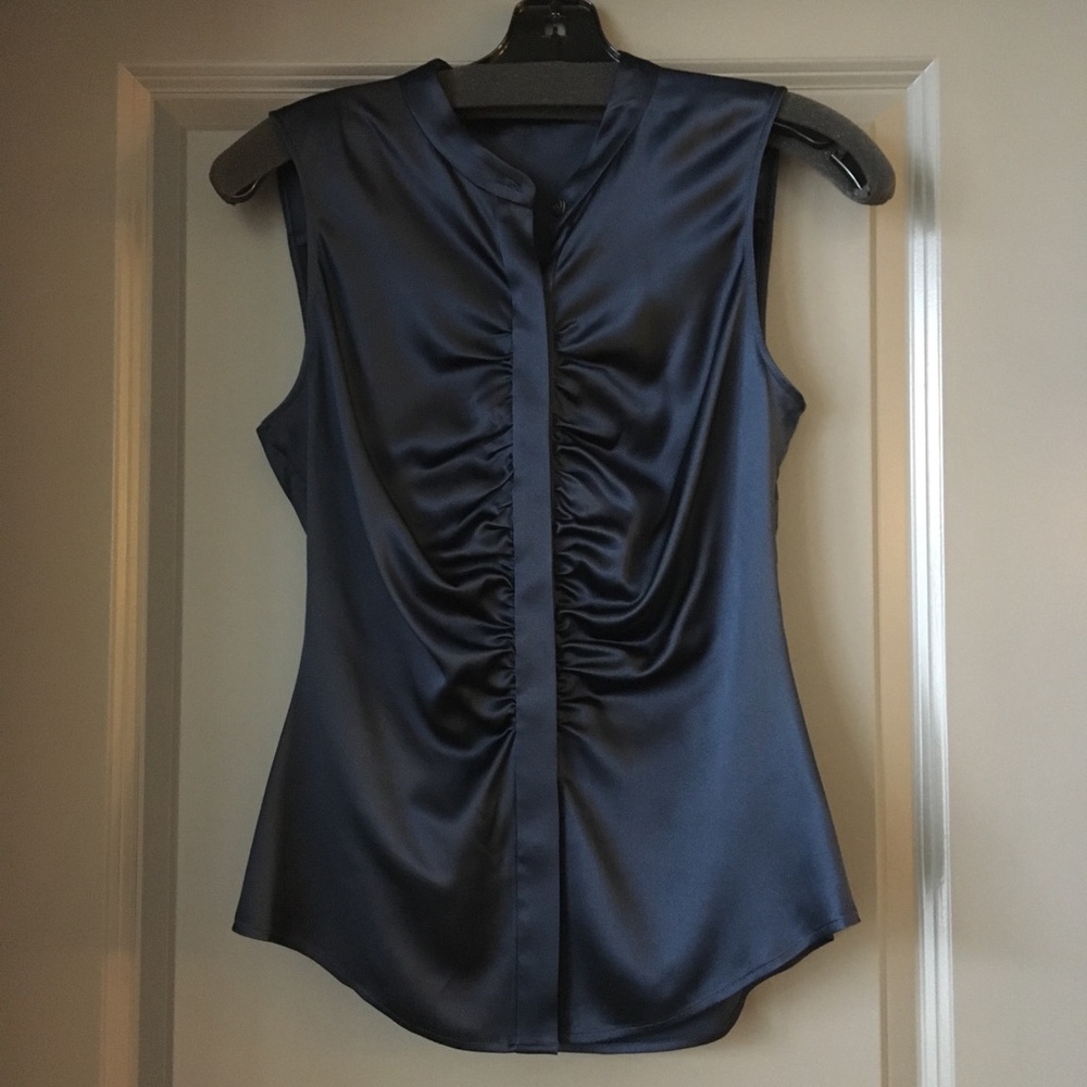 🎉HP🎉NWOT Theory Satin Ruched Tank - Picture 4 of 5